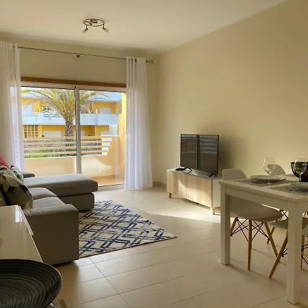 T2 Com Piscina Em Conceição E De * Tavira