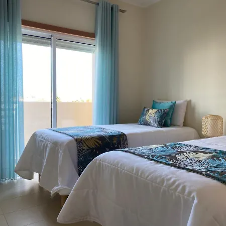 Apartamento T2 Com Piscina Em Conceicao E De *